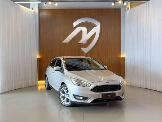 FORD FOCUS 2.0 SE PLUS 16V FLEX 4P POWERSHIFT FORD FOCUS 2.0 SE PLUS 16V FLEX 4P POWERSHIFT